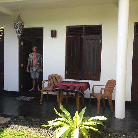 Sundance Surf Coconut Point Hotel Weligama Bagian luar foto