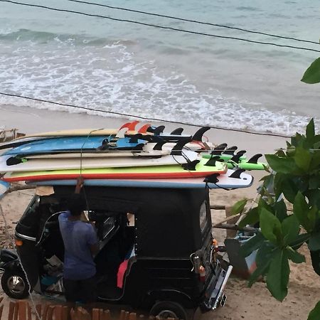 Sundance Surf Coconut Point Hotel Weligama Bagian luar foto